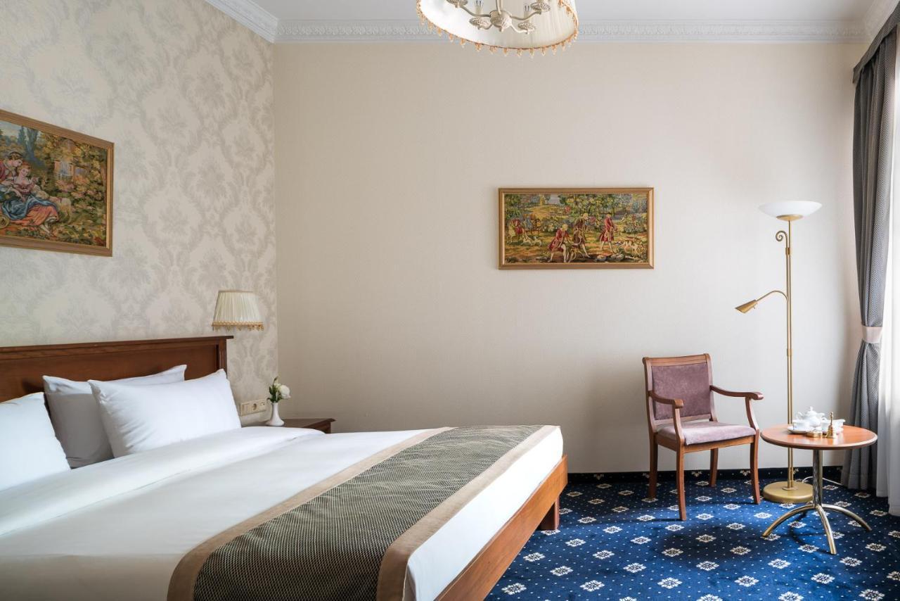 Hotel Mozart 4*
