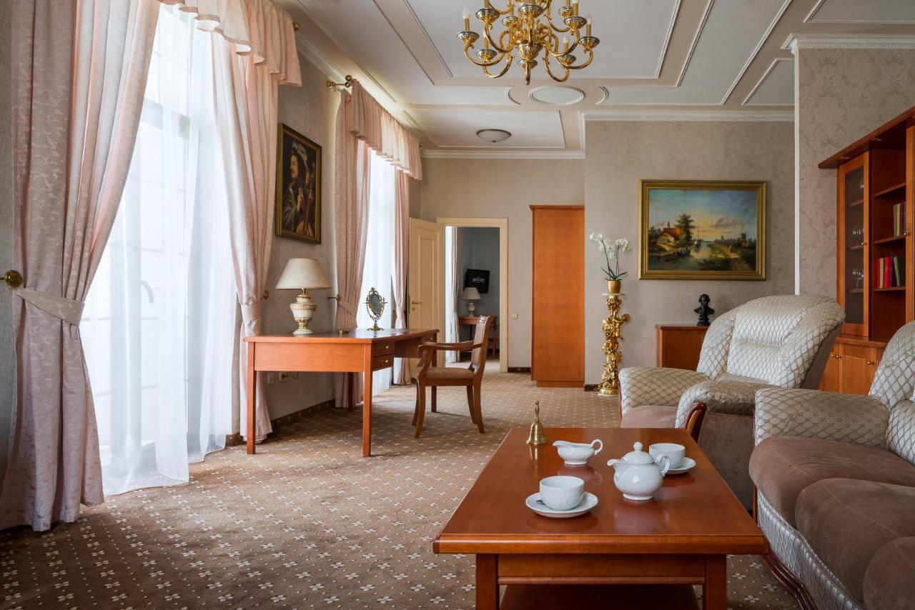 Mozart 4* Odessa