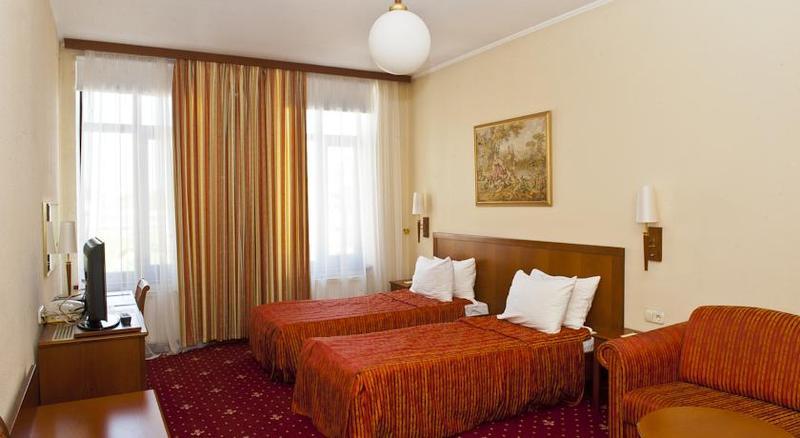 Hotel Mozart 4*