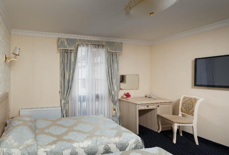 Mozart Hotel 4*